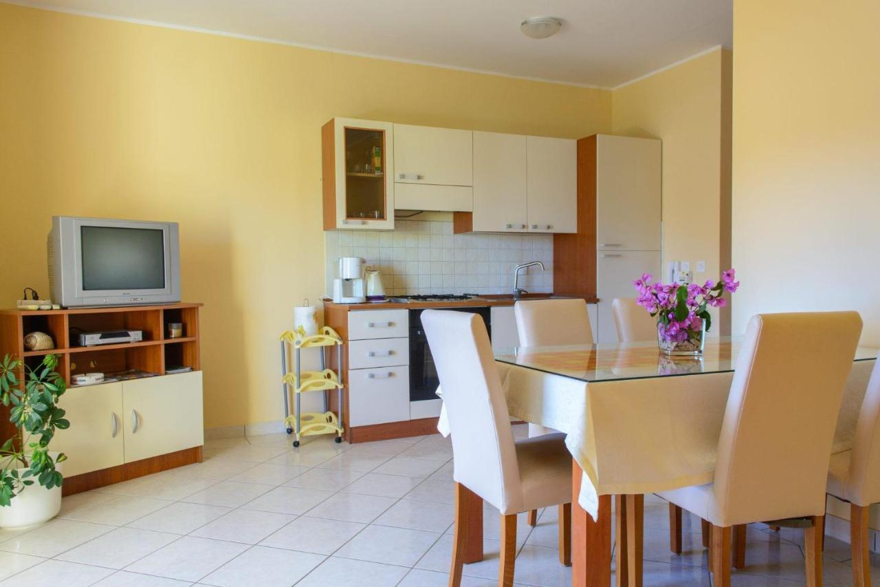 Apartments Anton Vinišće Εξωτερικό φωτογραφία